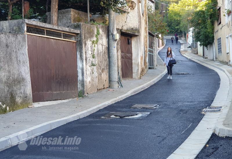 Radi se radi - Postavljen prvi sloj asfalta u Ulici fra Lea Petrovića
